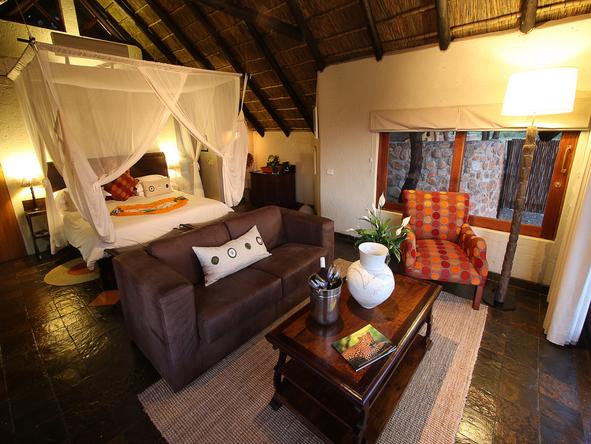 Tau Game Lodge - Bedroom1